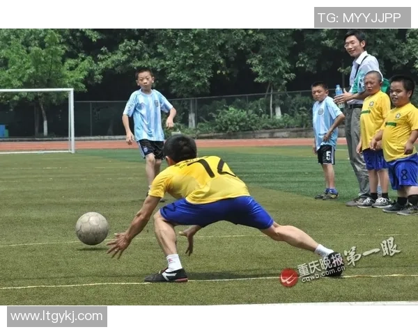 重庆足球队区域防守分析及其在比赛中的优势与不足探讨